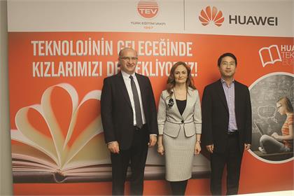 Kız öğrencilere burs Huawei’den geliyor