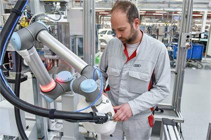 Audi’nin robot çalışanı işbaşında  