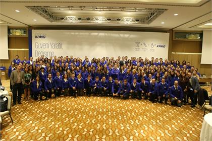 Yeni mezunlar KPMG’de    